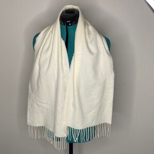 Cream scarf with fringe